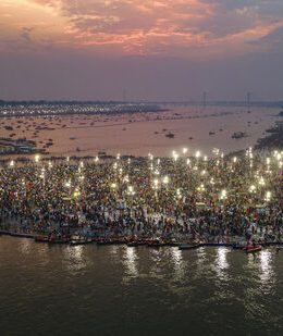Prayagraj: Devotees gather at the Sangam during the ongoing Mahakumbh Mela 2025, in Prayagraj, Tuesday, Feb. 18, 2025. (PTI Photo)(PTI02_18_2025_000276A)